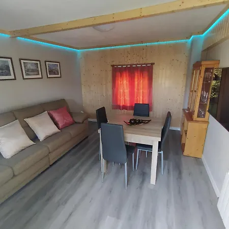 Nyaraló Casa Dana *